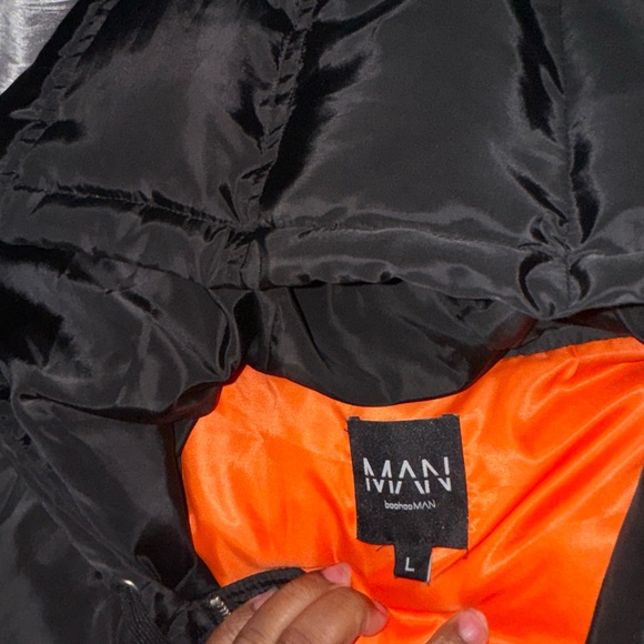 Boohoo man black bomber vest in a size large - Picture 2 of 3